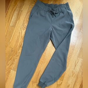 Women’s Lululemon Jogger Pants